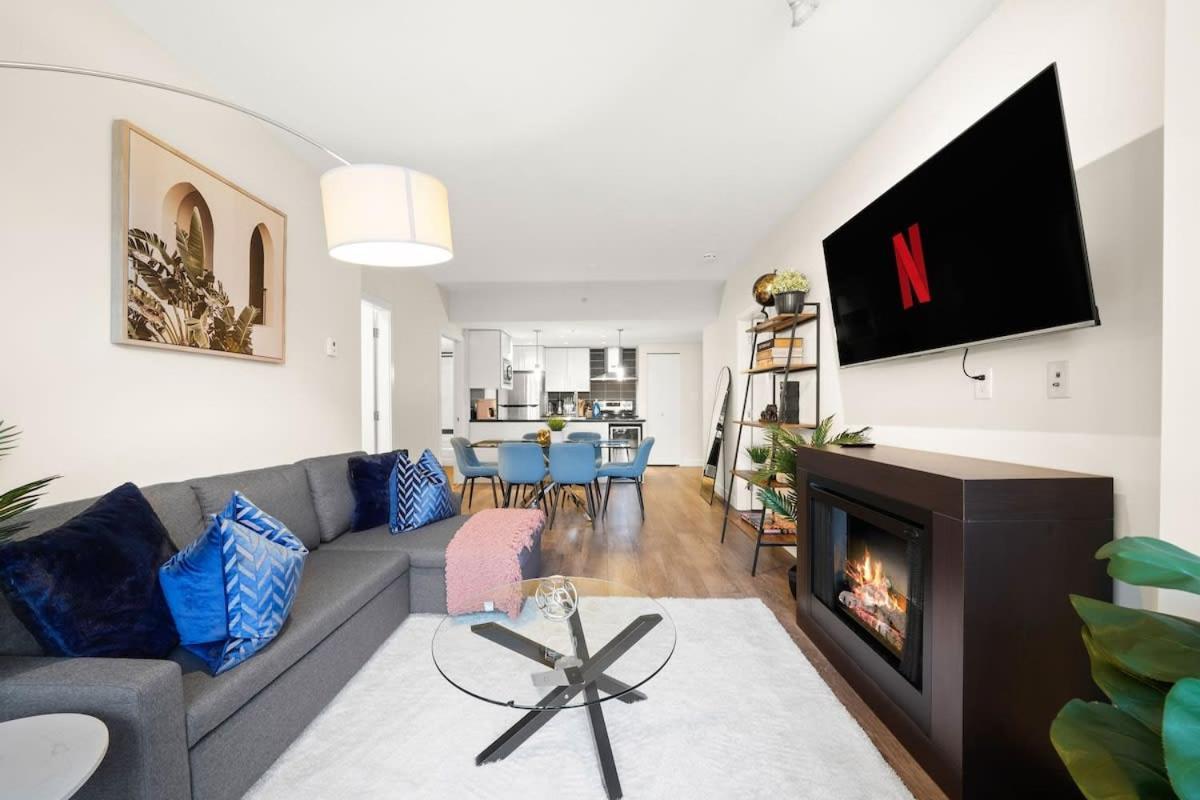 Dazzling Condo By Stadium Downtown With Free Parking Vancouver Bagian luar foto