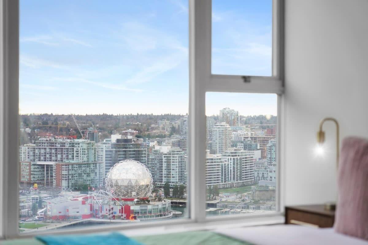 Dazzling Condo By Stadium Downtown With Free Parking Vancouver Bagian luar foto